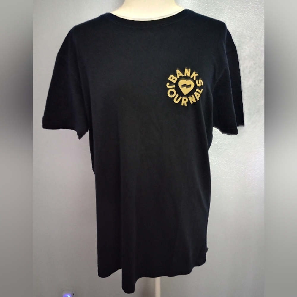 Navy Blue Heart Graphic T-Shirt Banks Journal Small 100% Cotton